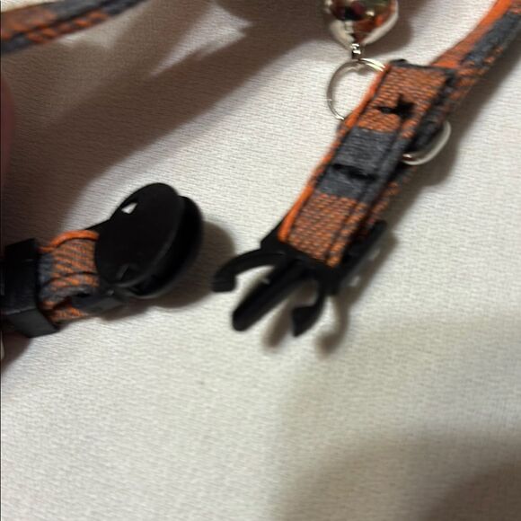 Kitty Safety Collar Orange and Gray Plaid with Bell - Picture 5 of 6